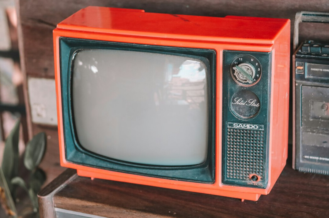 retro tv commercial